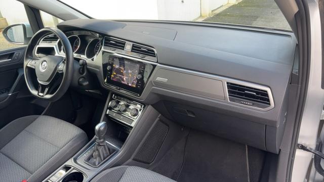 Volkswagen Touran image 8