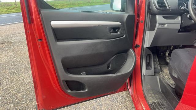 Peugeot Expert Combi image 4