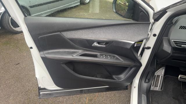 Peugeot 3008 image 4