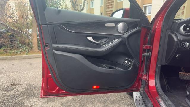 Mercedes Benz Glc image 8