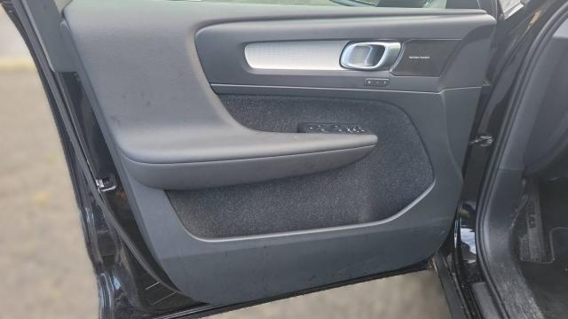 Volvo Xc40 image 3