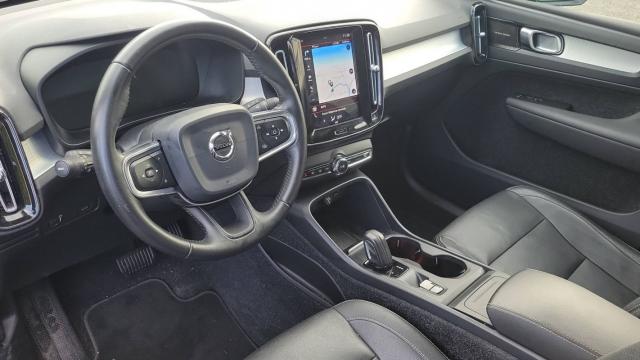 Volvo Xc40 image 9