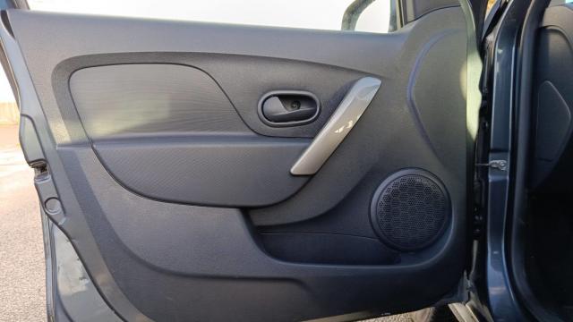 Dacia Sandero image 3