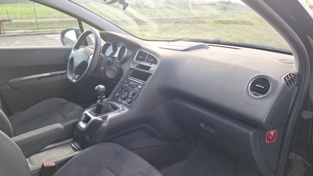 Peugeot 5008 image 5