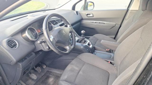 Peugeot 5008 image 1