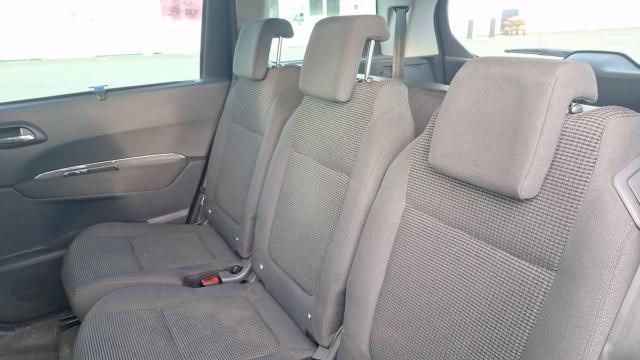 Peugeot 5008 image 8