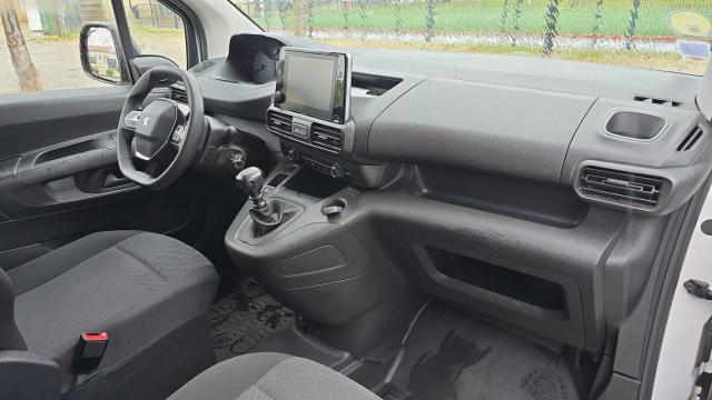 Peugeot Partner image 7