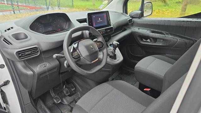 Peugeot Partner image 2