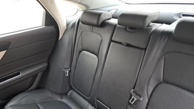 Jaguar Xf image 3
