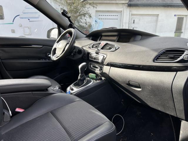 Renault Scénic image 9