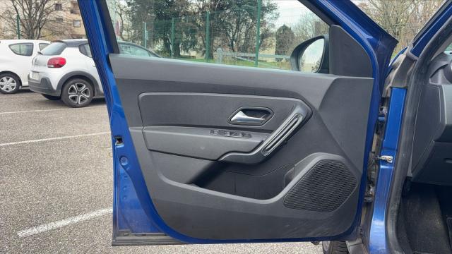 Dacia Duster image 8