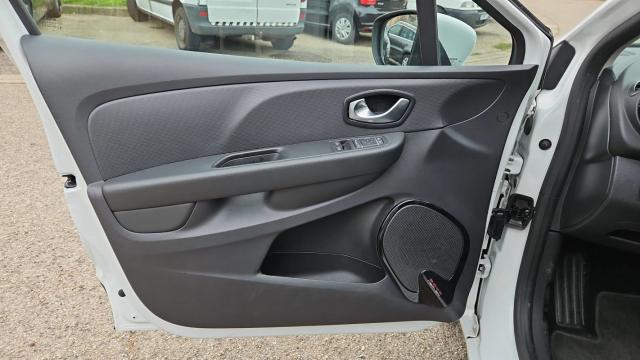 Renault Clio image 8