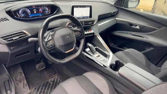 Peugeot 3008 image 3