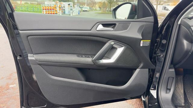Peugeot 308 image 7