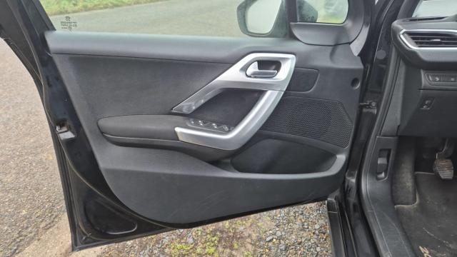 Peugeot 2008 image 6