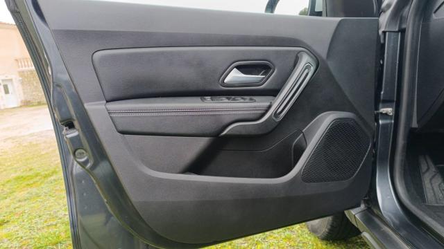 Dacia Duster image 3