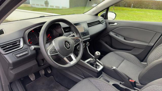 Renault Clio image 6