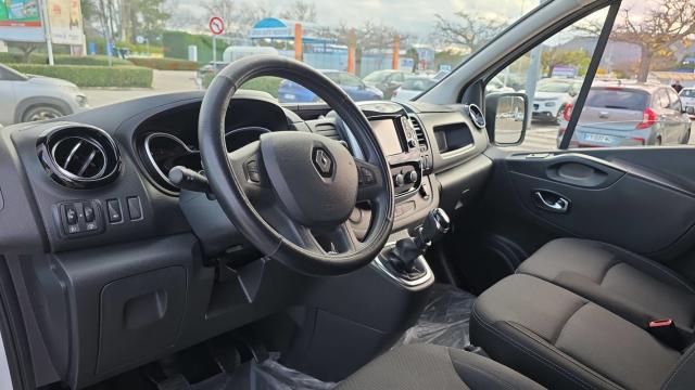 Renault Trafic image 8