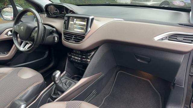 Peugeot 2008 image 3