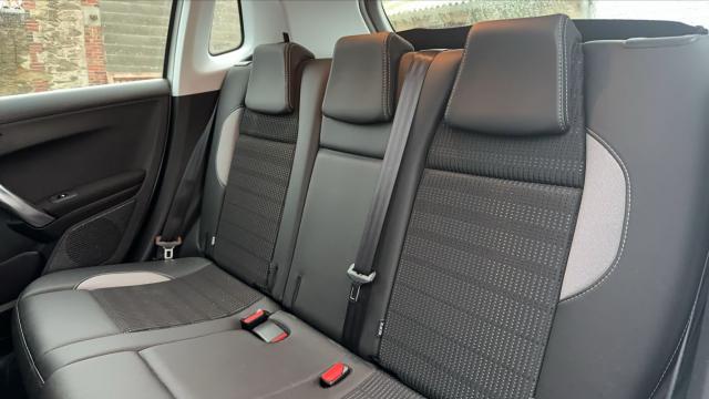 Peugeot 2008 image 2