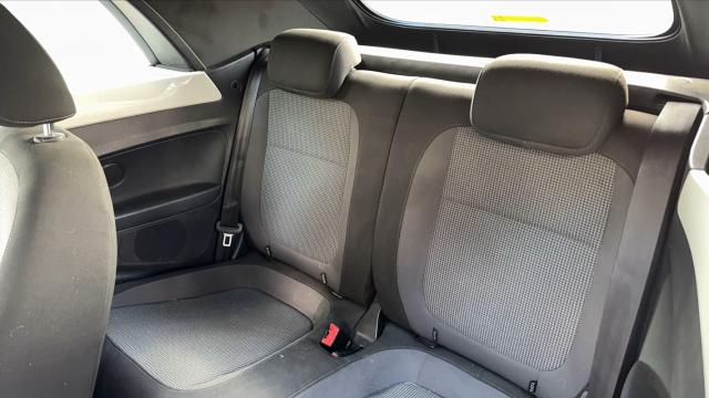 Volkswagen Coccinelle image 2