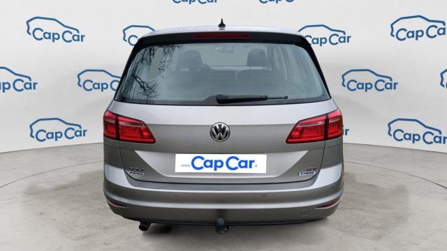 Volkswagen Golf image 9