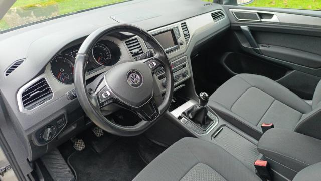 Volkswagen Golf image 3