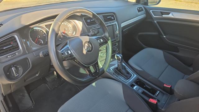 Volkswagen Golf image 5