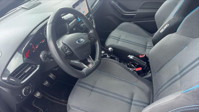 Ford Fiesta image 3