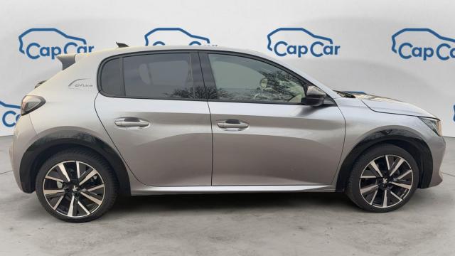 Peugeot 208 image 9