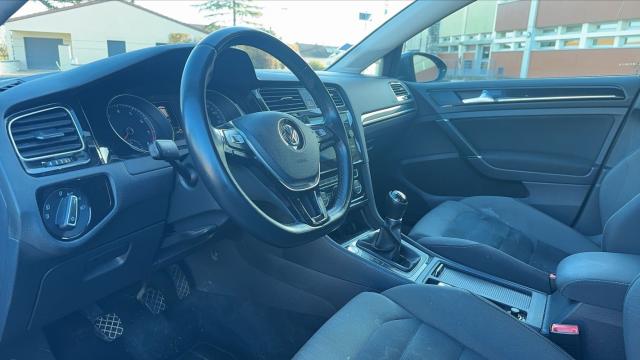 Volkswagen Golf image 5