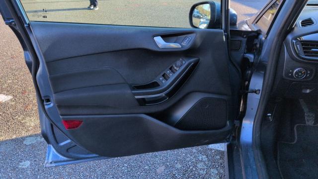 Ford Fiesta image 8