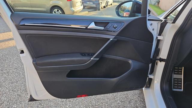 Volkswagen Golf image 4