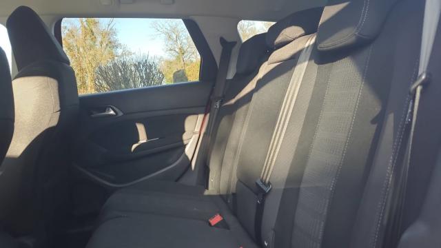 Peugeot 308 image 5