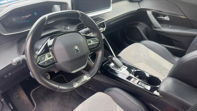 Peugeot 2008 image 6