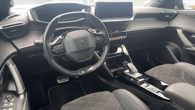 Peugeot 2008 image 1