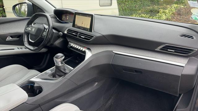 Peugeot 5008 image 4