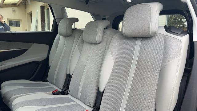Peugeot 5008 image 6