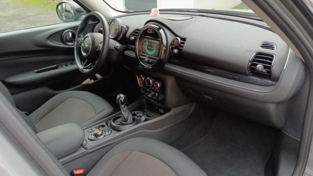 Mini Clubman image 2