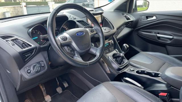 Ford Kuga image 8