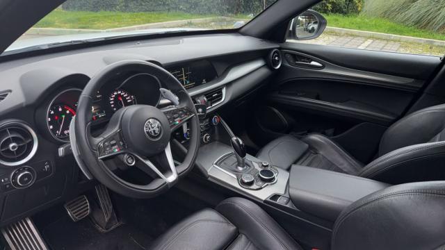 Alfa Romeo Stelvio image 3
