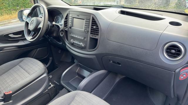 Mercedes Benz Vito Mixto image 8