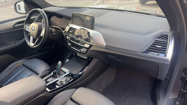 Bmw Ix3 image 5