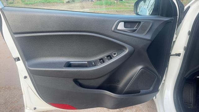 Hyundai I20 image 9