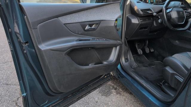 Peugeot 5008 image 5