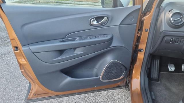 Renault Captur image 3