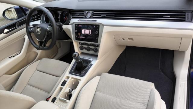 Volkswagen Passat image 7