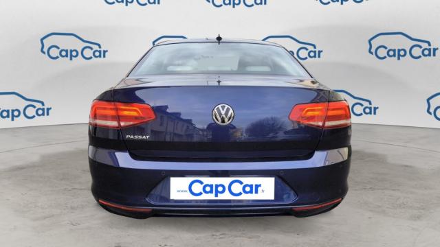 Volkswagen Passat image 9