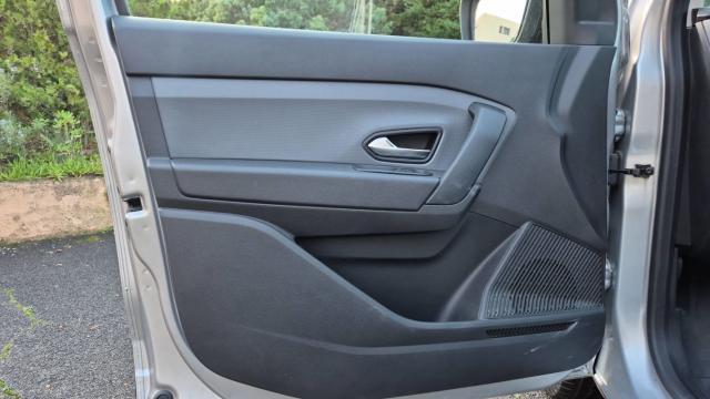 Renault Express image 9