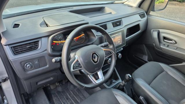 Renault Express image 1